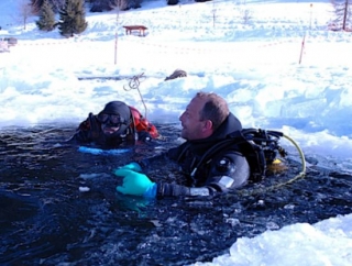  Buceo en hielo 